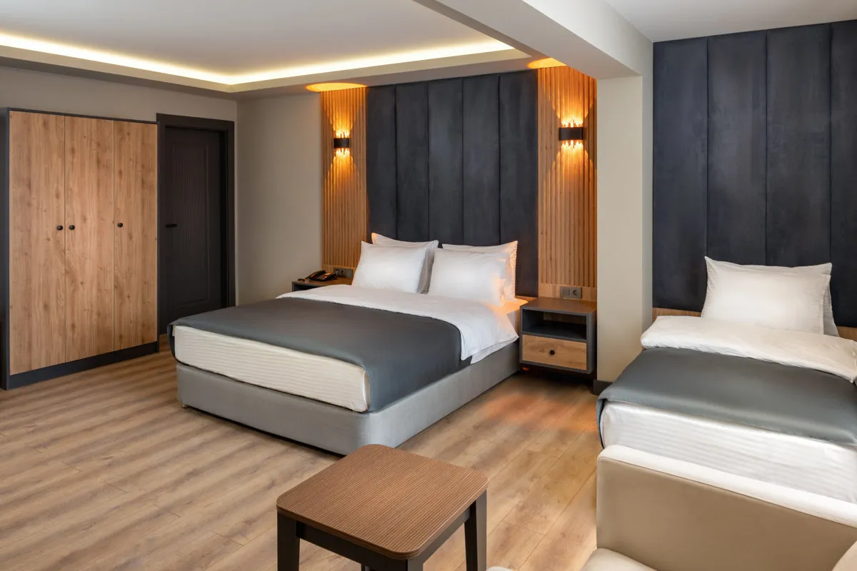 Executive Suite, Kara Manzaralı